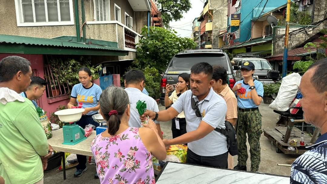 Relief Mission for Super Typhoon Carina victims by Logia Kalayaan Nu. 89